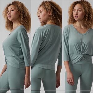 ATHLETA | Embody Sage Green Twist Front Top 3/4 Length Sleeves Women’s Size L